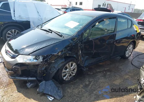 2013 Honda Insight Ex from USA, damaged, VIN JHMZE2H71DS002791